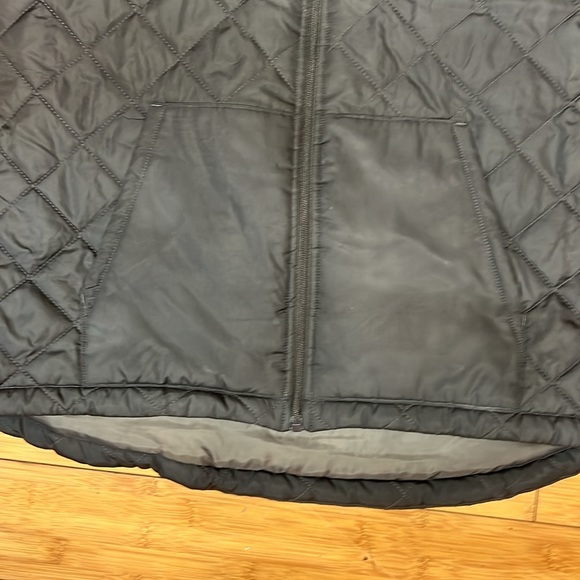 Two women’s badger sport quilted zipper vest, size medium - Picture 9 of 13